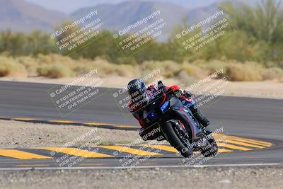 media/Oct-08-2022-SoCal Trackdays (Sat) [[1fc3beec89]]/Turn 10 (945am)/